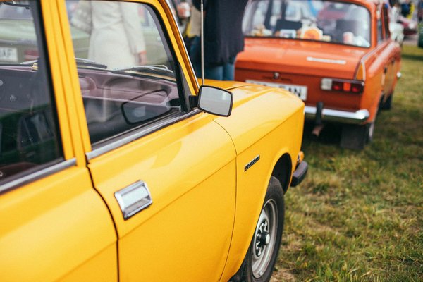 Utiliser la mode sportive pour un look quotidien décontracté