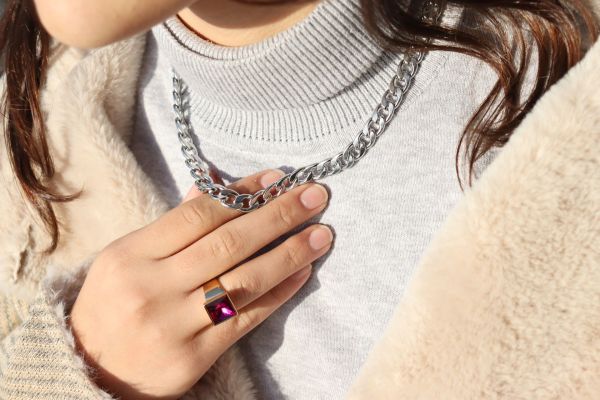 Top 5 raisons de porter des bijoux en acier inoxydable